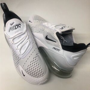 Men’s Nike sneaker 270 white/grey size 11/45